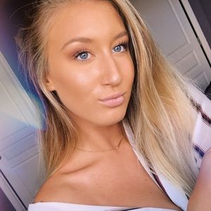 Meet your Posher, Savanna